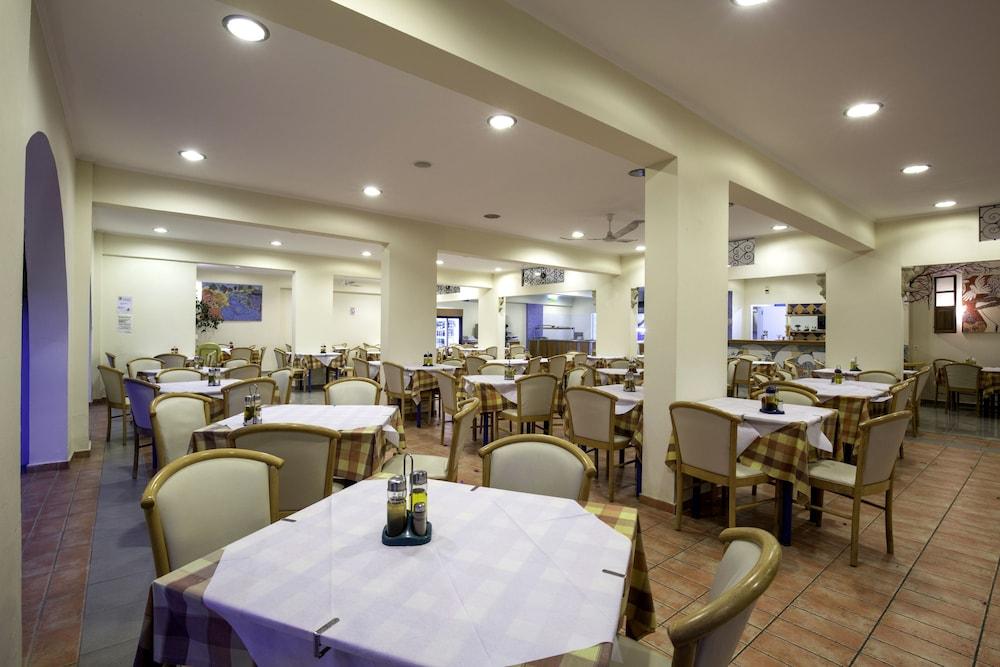 Ekaterini 3*
